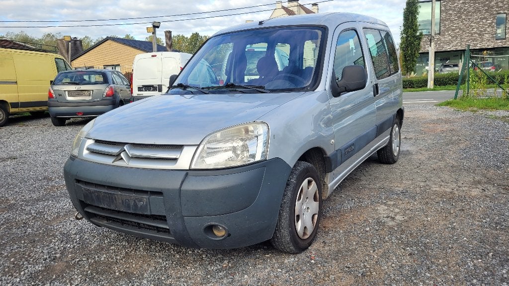 citroen berlingo 1.4i 2009 AL GEKEURD ROOS FORM AIRCO TREKHK, Auto's, Voorwielaandrijving, 4 cilinders, 6 deurs, Zilver of Grijs