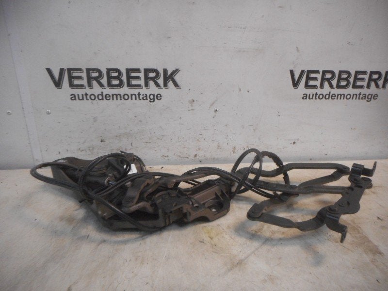 COFFRE COUVERCLE CHARNIERE DROIT Opel Cascada, Autos : Pièces & Accessoires, Opel, Opel Automobile GmbH, Utilisé, Kontakt-opel@opel.com