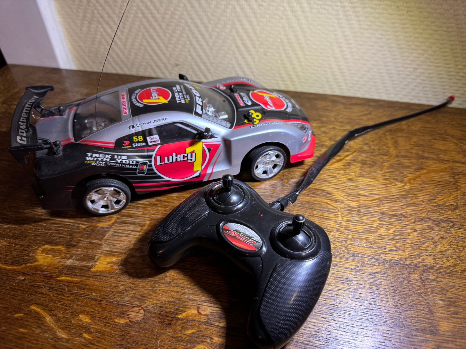Racewagen 30 cm op afstandsbediening, Hobby en Vrije tijd, Ophalen of Verzenden, Zo goed als nieuw