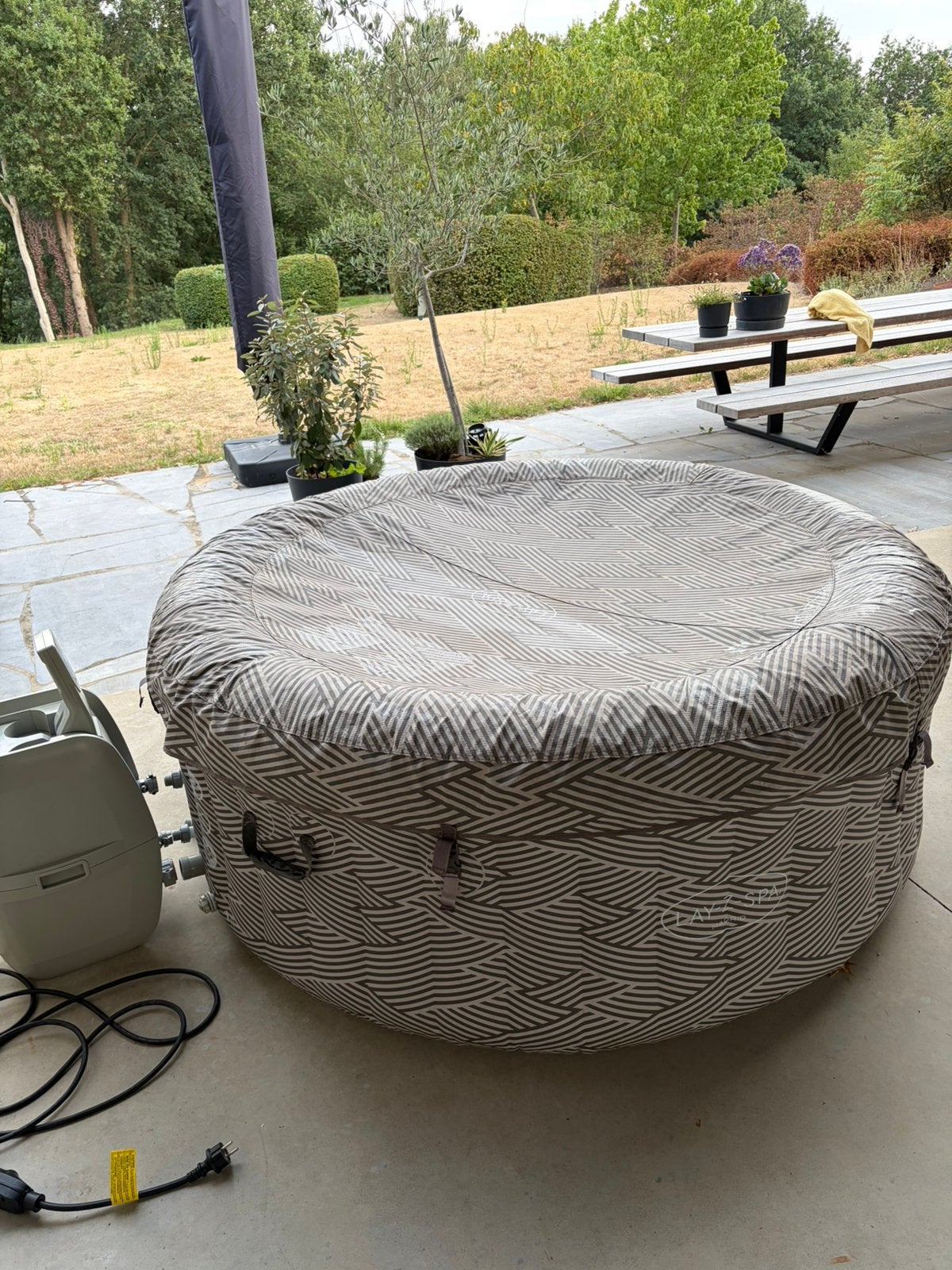 Intex LayZ spa, Tuin en Terras, Ophalen, Zo goed als nieuw, Pomp