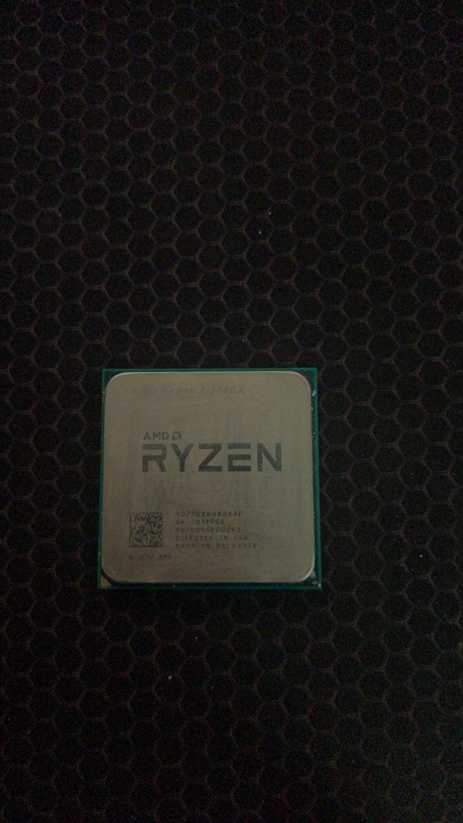 Ryzen 7 2700x, Computers en Software, Processors, Ophalen of Verzenden, Refurbished, 8-core, 3 tot 4 Ghz