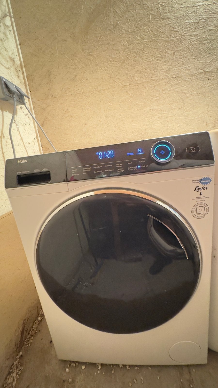 Wasmachine van het merk Haier 9 kg, Ophalen, Zo goed als nieuw
