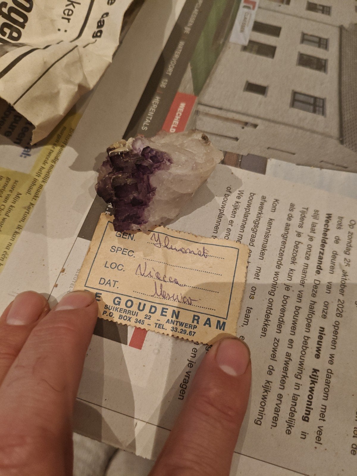 Prachtig Vintage Mineraal: Paars Fluoriet cluster uit Naica, Ophalen of Verzenden, Mineraal