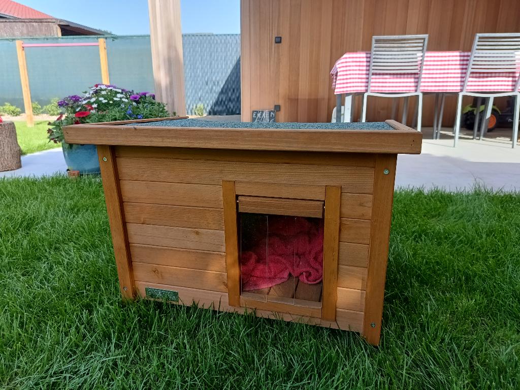 Kattenhuis Kerbl Rustica, Ophalen, Zo goed als nieuw