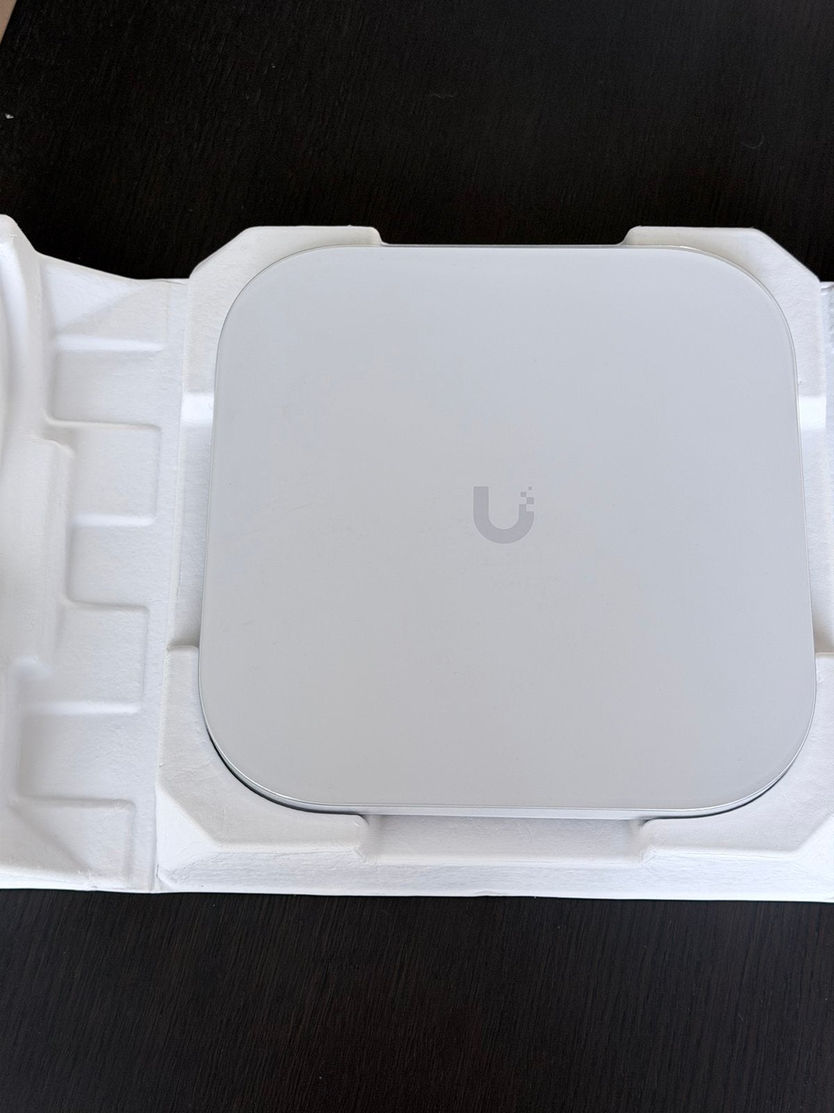 Unifi E7 nieuwstaat, Enlèvement, Comme neuf