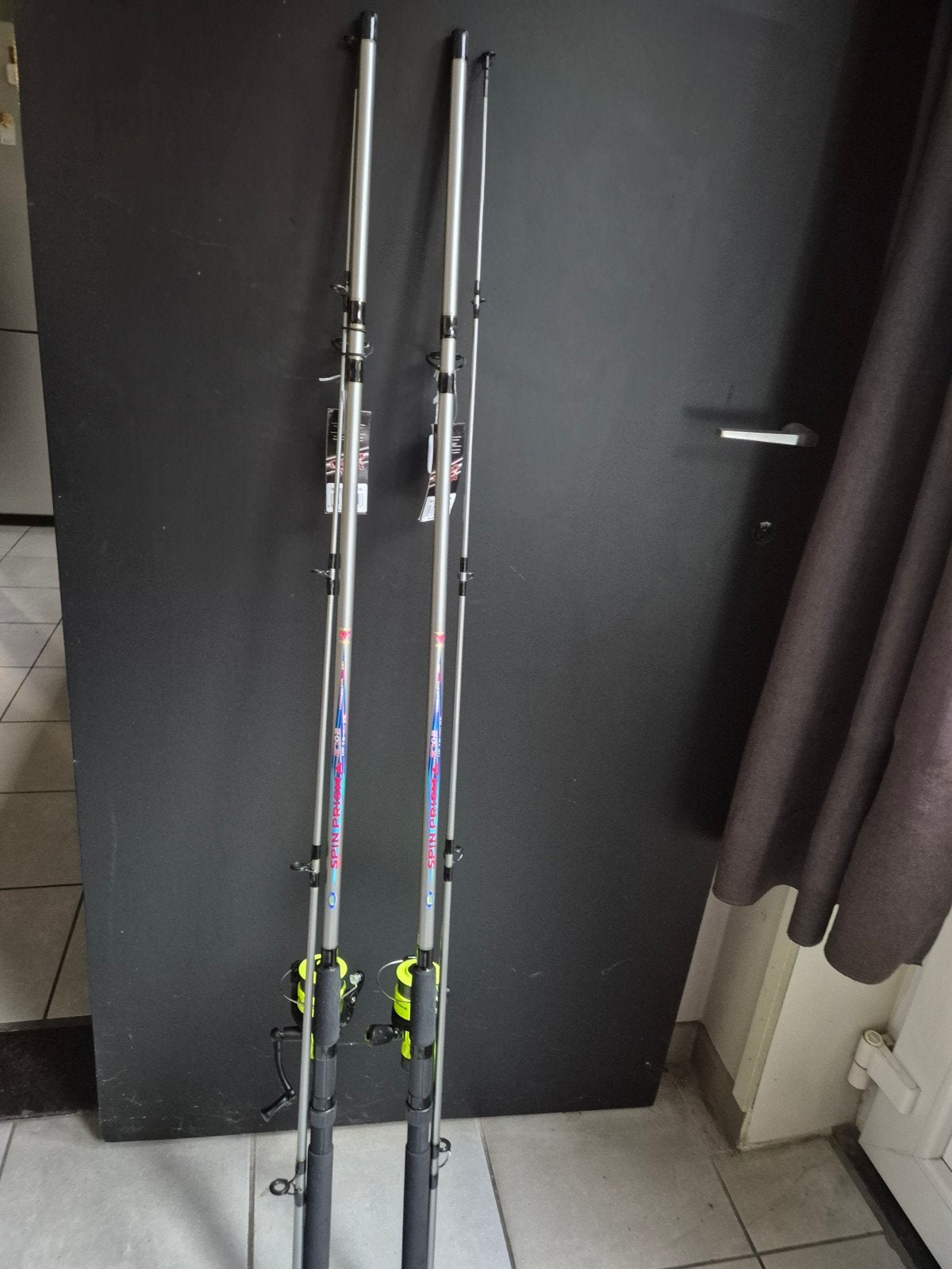 canne à lancer 270cm Cw 60 gr neuve, Enlèvement, Neuf, Canne à lancer