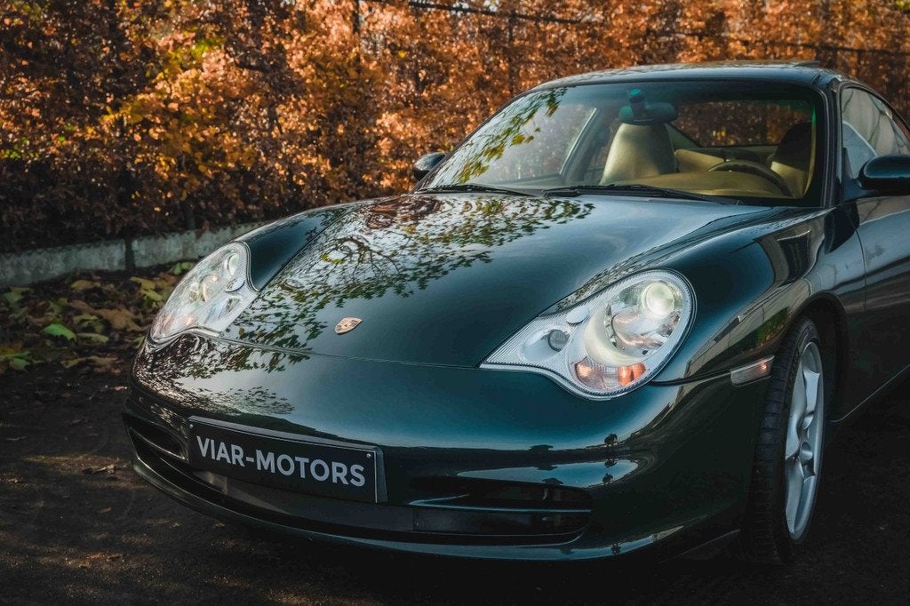 Porsche 911 996 Carrera 4 Coupe-996, Autos, Porsche, Cuir, https://public.car-pass.be/vhr/c1739f59-da0d-42e5-b1c6-2a1eb7e9be9a