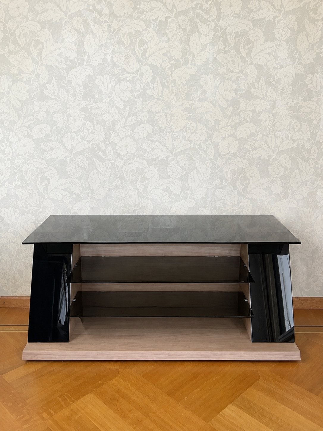 Meubelair  tv kast zonder de toestellen., Ophalen, Glas