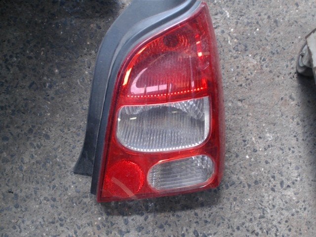 Feu arrière droit Renault Twingo 2 2007-2011 LP/15468, Enlèvement, Utilisé, Renault