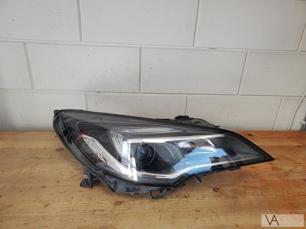 Opel Astra K 2015 - 2022 koplamp rechts 39158006 LED €150, Auto-onderdelen, Gebruikt, -, -, Opel