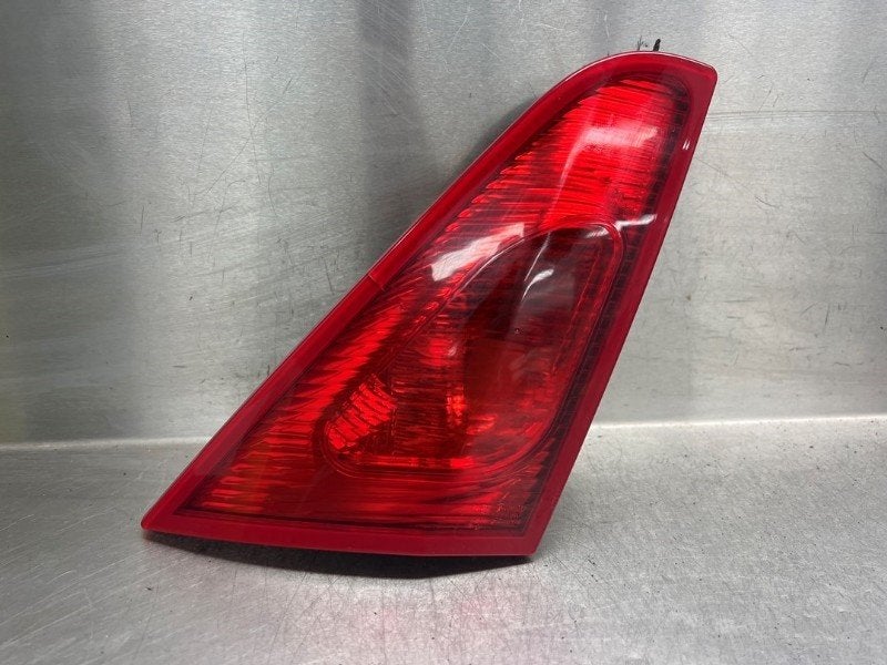 ACHTERLICHT LINKS Mitsubishi Colt (Z2 / Z3) (|8337A039|), Gebruikt, Info@mitsubishi-motors.de, MITSUBISHI, Mitsubishi