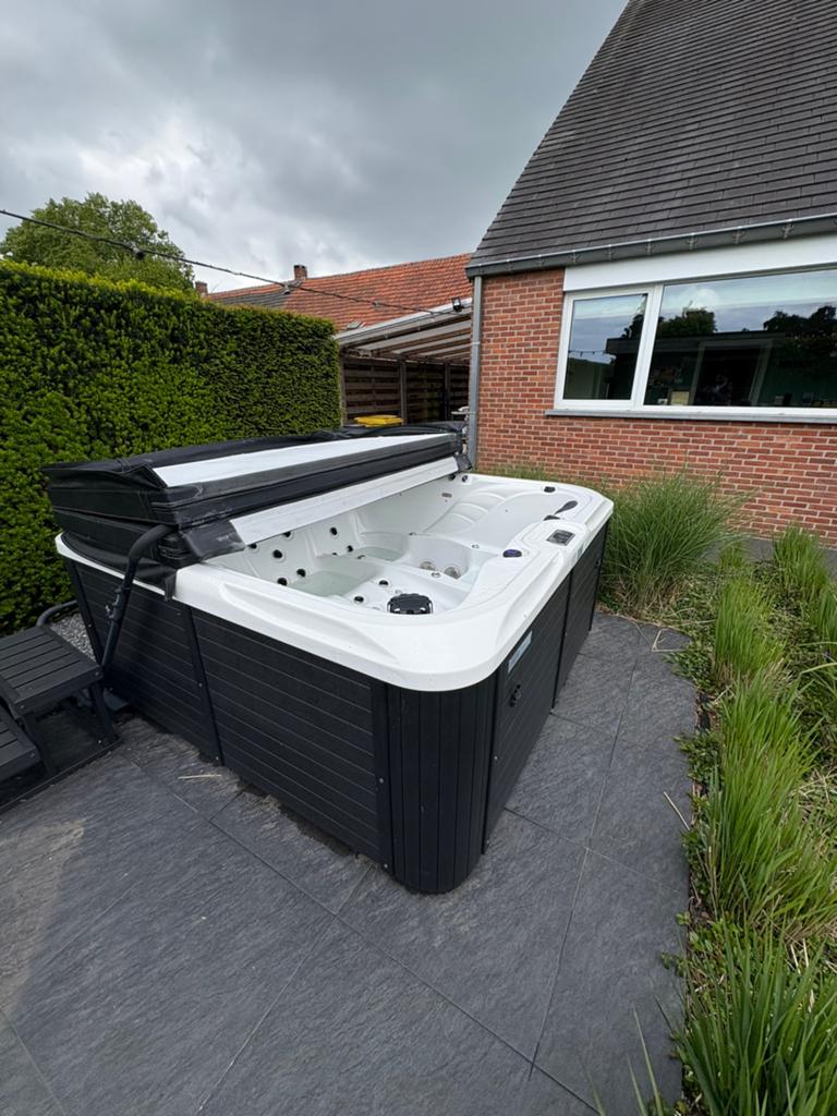 Jacuzzi Te Koop - Gratis levering bij u thuis, Jardin & Terrasse, Enlèvement, Comme neuf