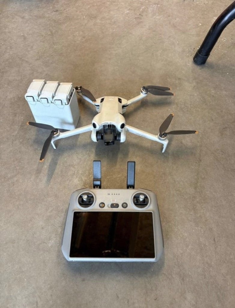 DJI Mini 4 Pro Fly More Combo, TV, Hi-fi & Vidéo, Drones, Drone avec caméra, 100 à 1000 m, Enlèvement ou Envoi, Moins de 250 g