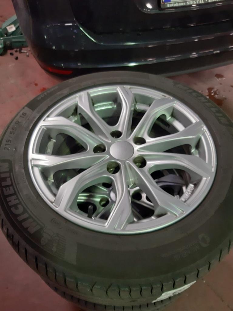 4 banden en velgen  VW Sharan maat, Auto-onderdelen, Ophalen, Band(en)