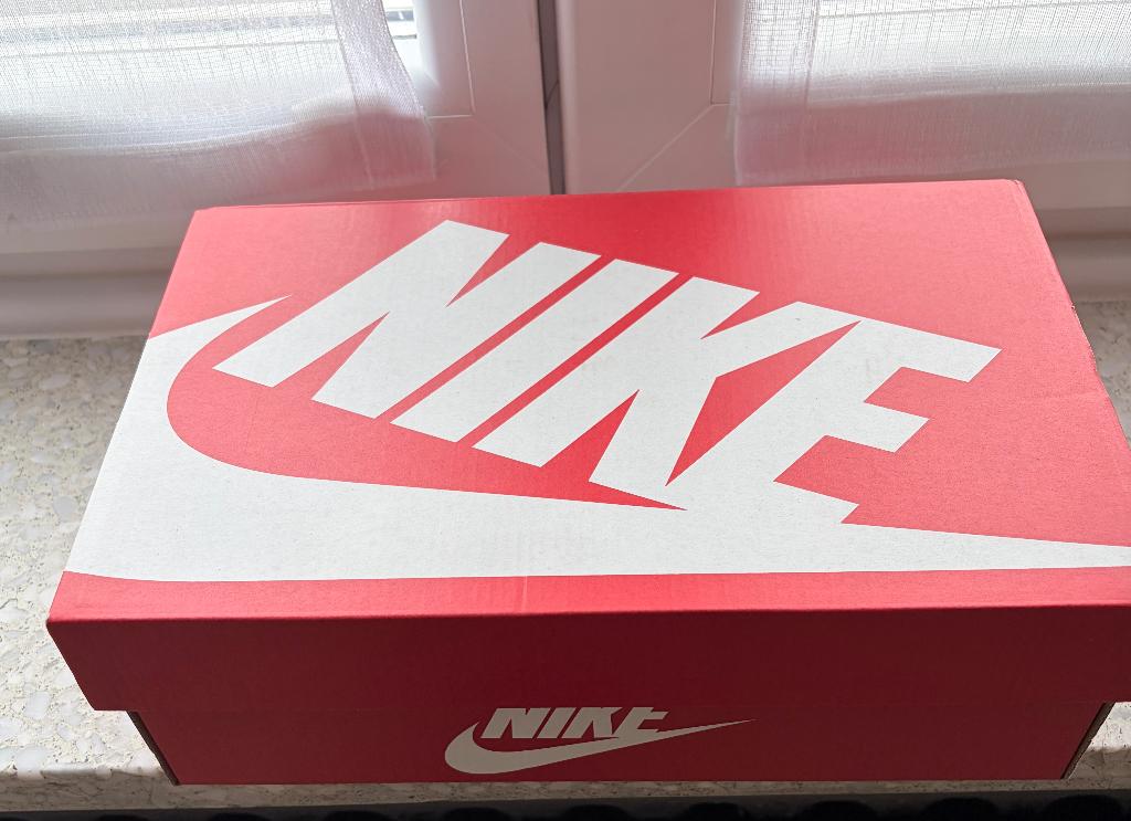 NIKE  RIVAH / taille EUR 38,5, Neuf, Course à pied, Nike, Chaussures de course à pied