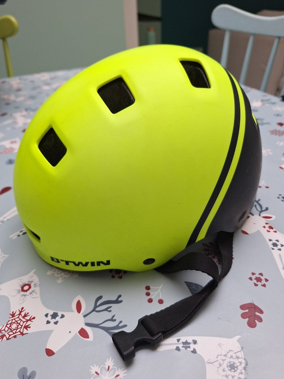 Fietshelm maat 55-59 (teen), Vélos & Vélomoteurs, Garçon ou Fille, Comme neuf, Decathlon Btwin, Enlèvement