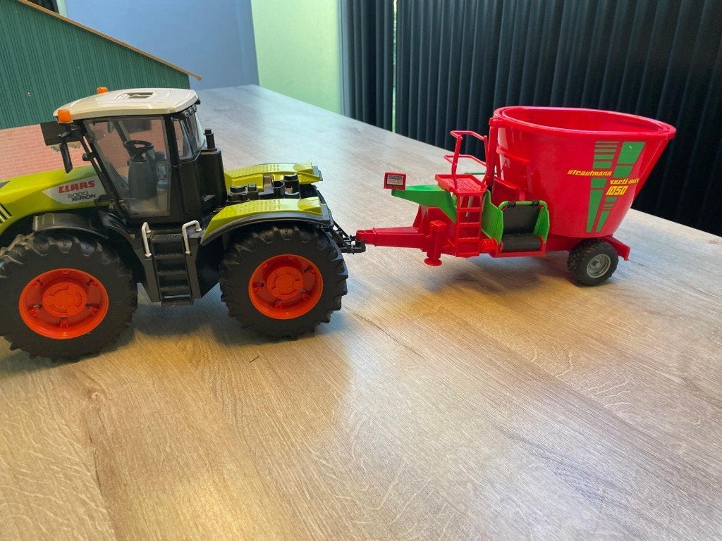 Speelgoedtractor, Ophalen