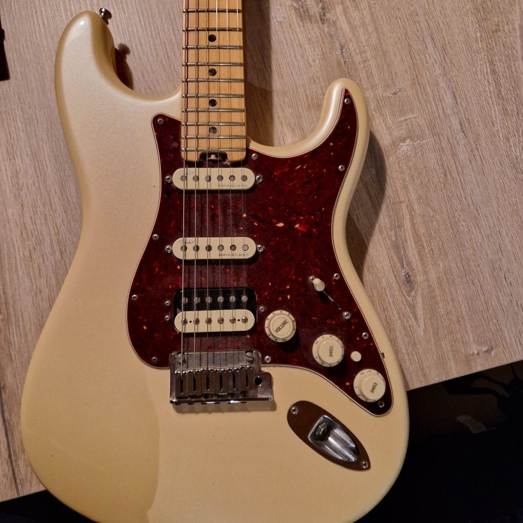 Stratocaster Fender Elite 2018+ pedal ts9 +ampli  jcm900, Musique & Instruments, Instruments à corde | Guitares | Électriques