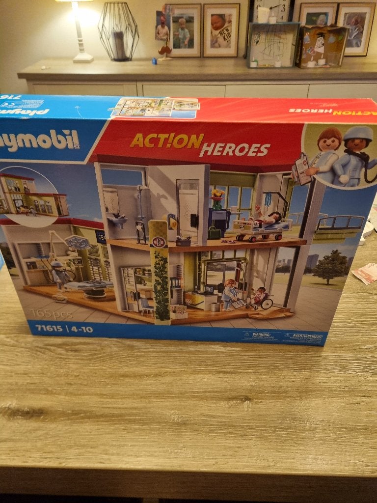 playmobil ziekenhuis 71615, Kinderen en Baby's, Complete set, Overige typen, Ophalen of Verzenden, Zo goed als nieuw