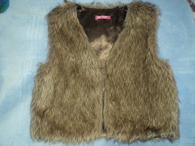 p'tit môme, une jupe d'hiver/30%laine/ +un gilet taille 12 a, Kinderen en Baby's, Kinderkleding | Maat 152, Ophalen of Verzenden