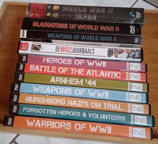 20 WW2 DVDs (o.a. BBC) (slechts 1x afgespeeld), Cd's en Dvd's, Dvd's | Documentaire en Educatief, Ophalen of Verzenden