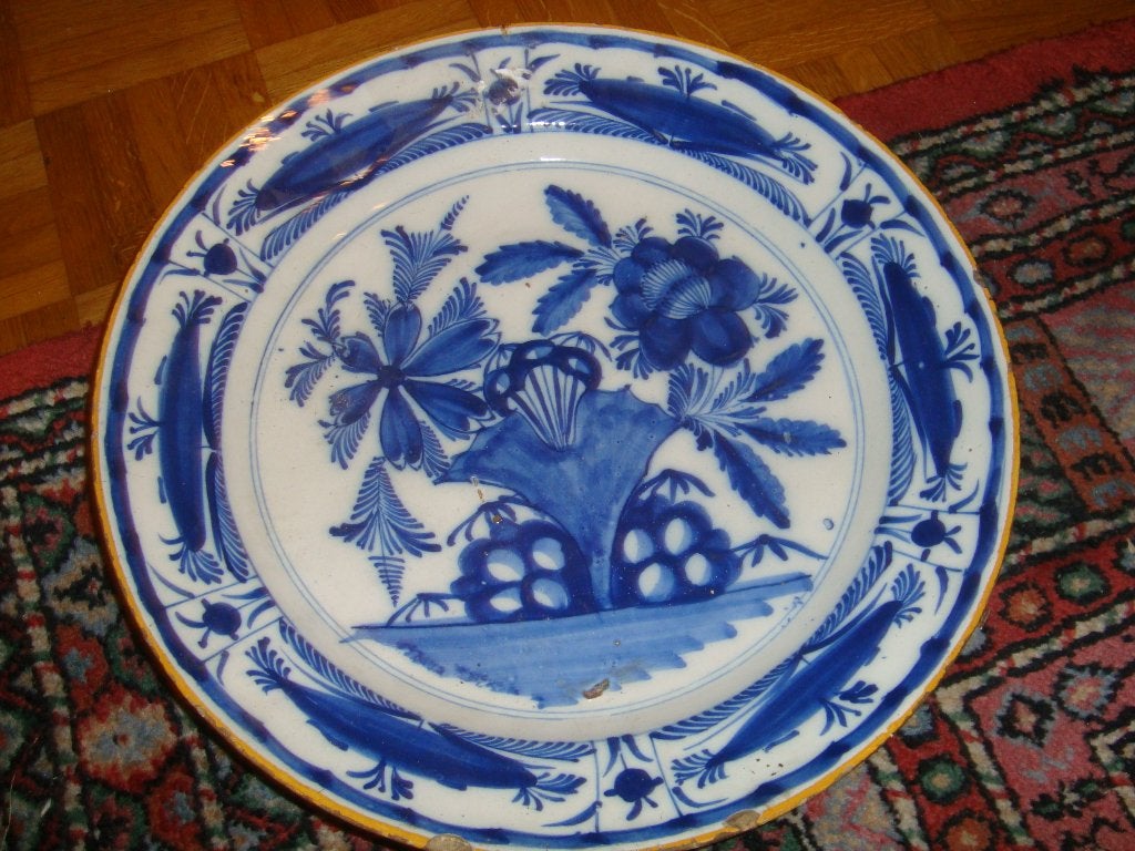 Schotel in Delfts aardewerk. 18 de eeuw., Ophalen