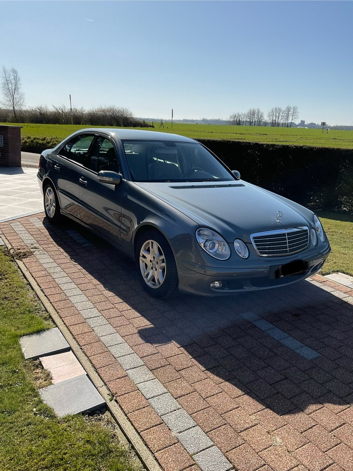 A vendre mercedes classe E CDI 220, Cuir, Argent ou Gris, Achat, Beige