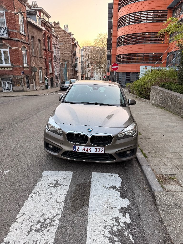Bmw 218d outomatic 150 hp, Auto's, Automaat, Achterwielaandrijving, Beige, Diesel