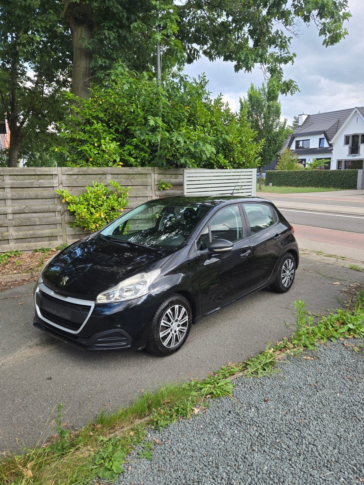 Peugeot 208, Essence, 11/2015, Euro 6b, Radar, État Parfait, Achat, Euro 6, Entreprise, Noir