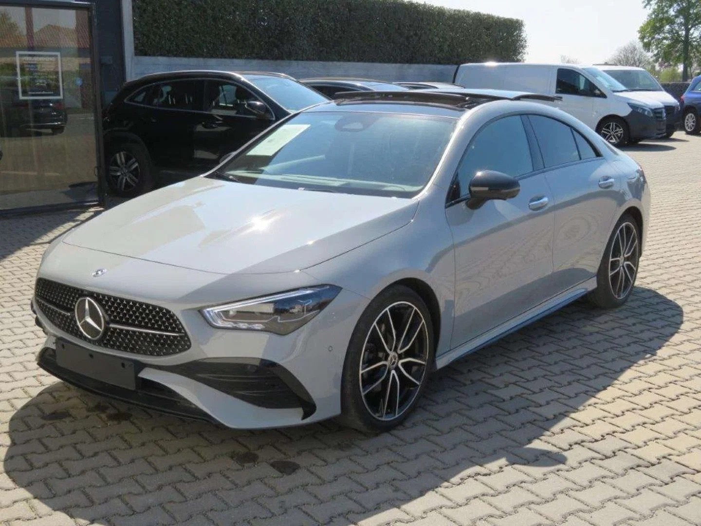 Mercedes-Benz CLA-Klasse 180 CLA 180 AMG Line (bj 2025), Gebruikt, Zwart, 4 cilinders, 136 pk