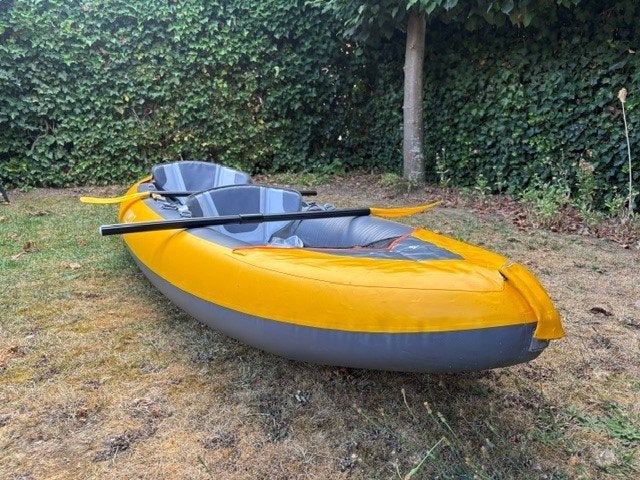 opblaasbare kajak (2 personen), Watersport en Boten, Ophalen, Opblaasbaar, Zo goed als nieuw, 2-persoons