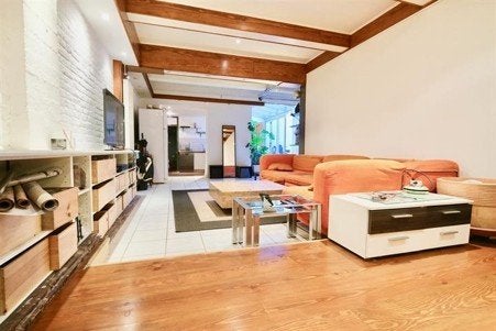 Appartement loft a vendre 120m2 + cour 20m2 + cave 70m2, Immo, Maisons à vendre, Bruxelles, Jusqu'à 200 m², Appartement, D