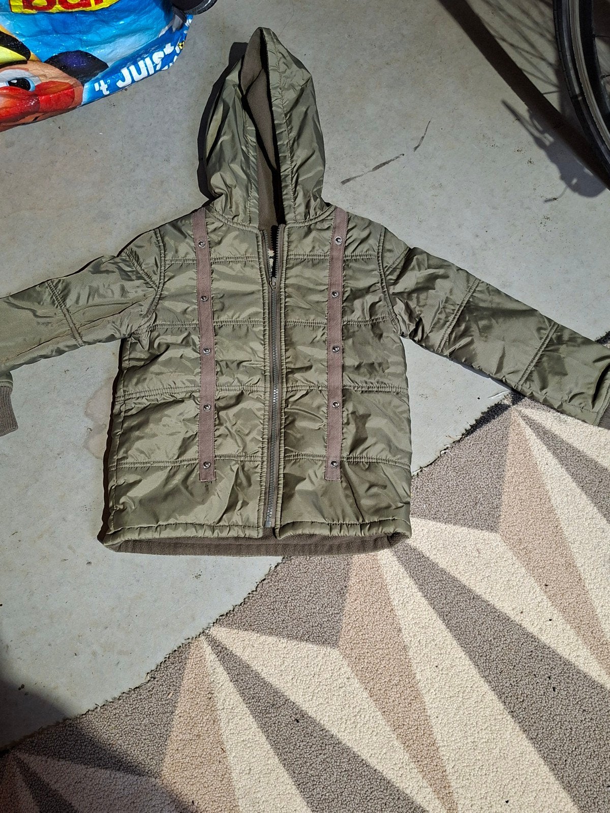 Taille de veste d'occasion, Enlèvement