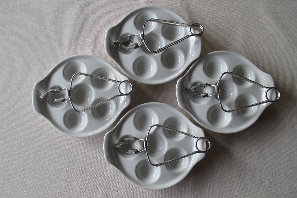 escargotservies - slakkenbordjes met tangetjes, Huis en Inrichting, Keuken | Servies, Ophalen, Porselein
