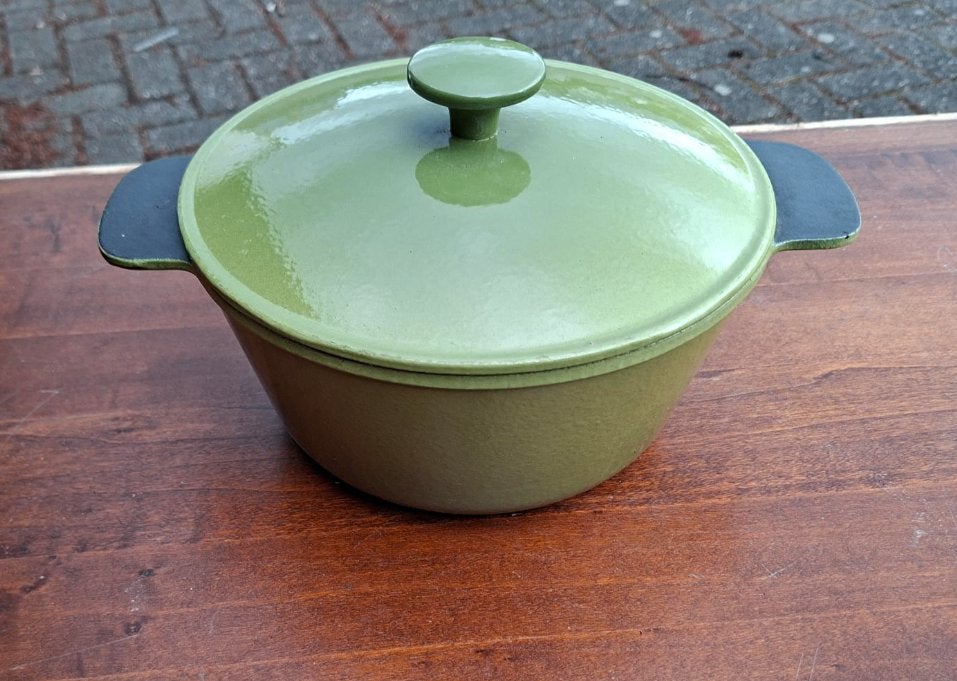 GIETIJZER KOOKPOTTEN, Huis en Inrichting, Keuken | Potten en Pannen, Ophalen of Verzenden, Zo goed als nieuw, Gietijzer, Kookpan of Snelkookpan