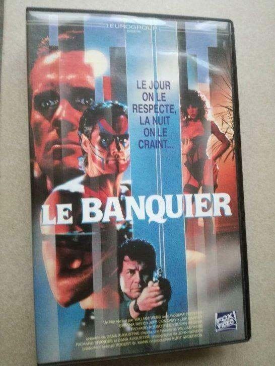 film le banquier, Thrillers et Policier, Enlèvement ou Envoi, Français, À partir de 16 ans