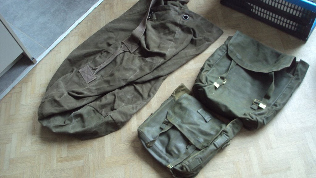 lot webbing en kitbag NL 1960, Verzamelen, Ophalen of Verzenden