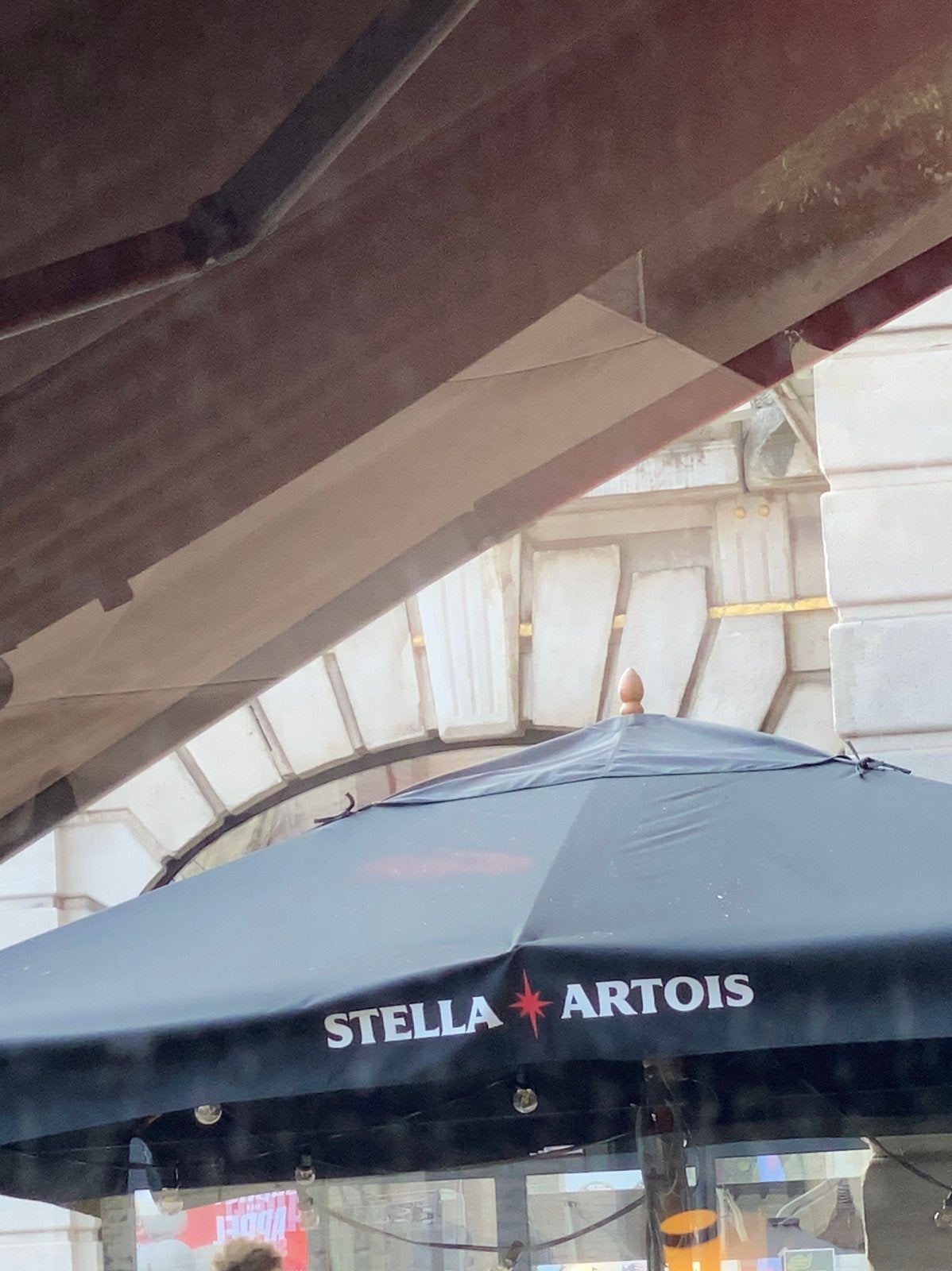 Gezocht parasol stella artois zoals op foto, Enlèvement