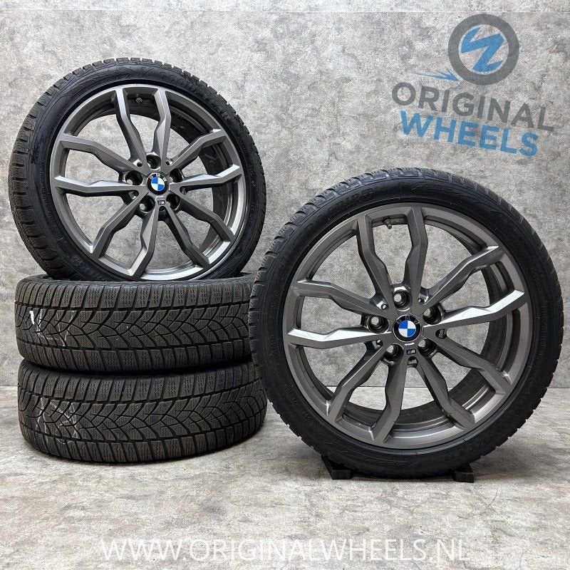 18 inch originele M velgen + winterbanden BMW 1 serie F40 st, Pneus et Jantes, Pneus hiver, -, 205 mm