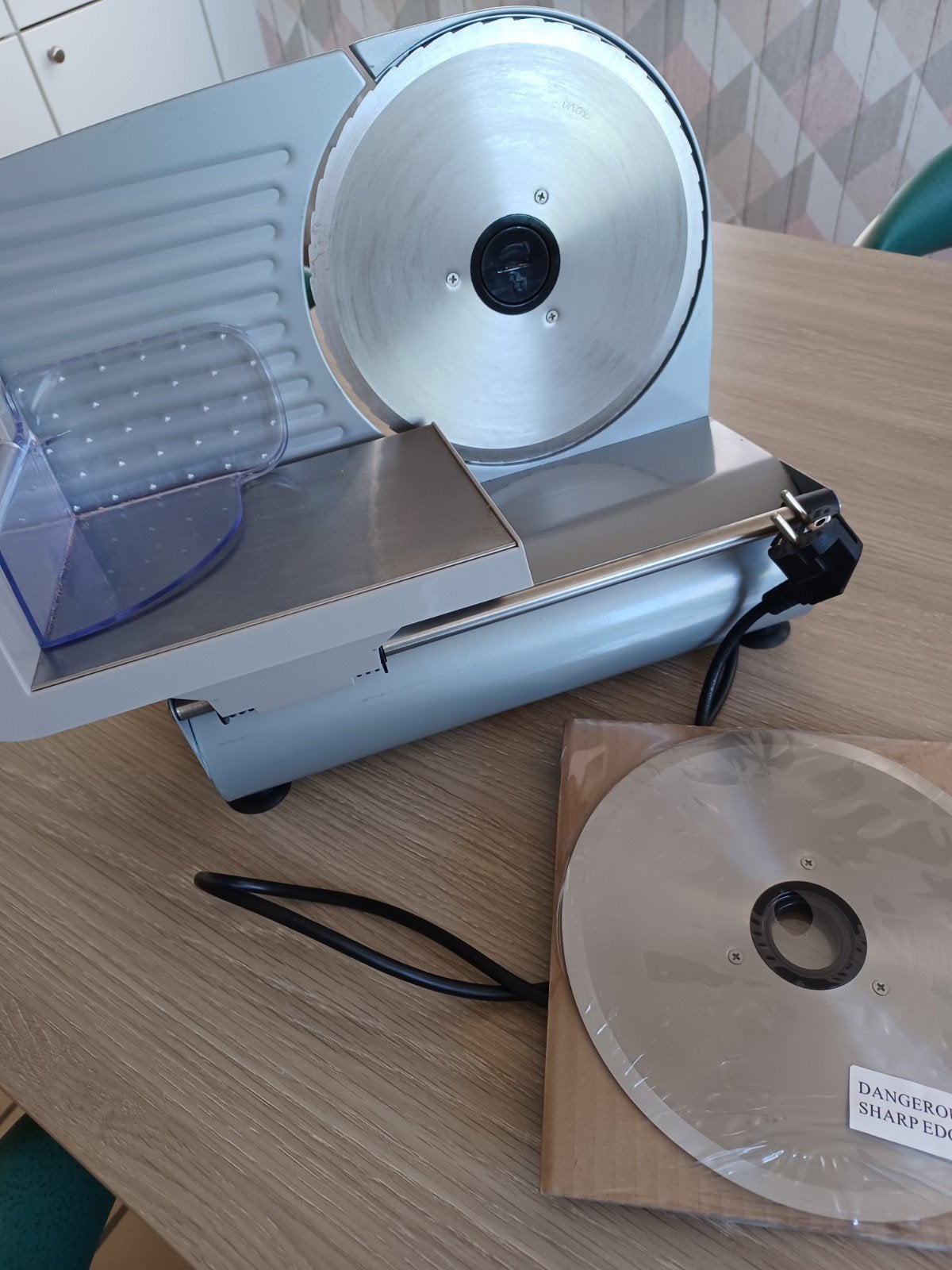 Brood-en vlees snijmachine, Elektronische apparatuur, Ophalen