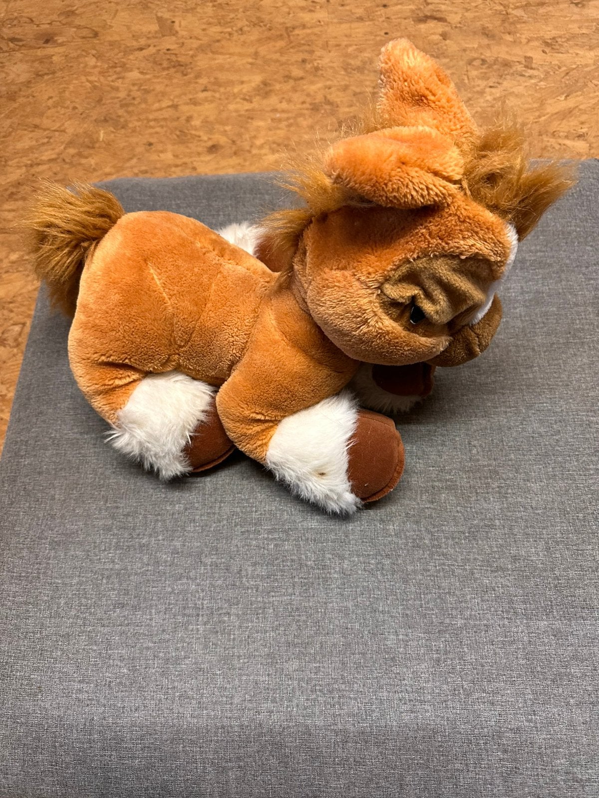 Bewegend paard op batterijen, Enfants & Bébés, Jouets | Peluches, Enlèvement, Comme neuf, Cheval