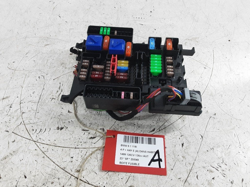 BOITIER FUSIBLES BMW 1 serie (F40) (01-2019/-) (927035601), Utilisé, BMW, Petuelring 130
80809  München, DE, Bayerische Motoren Werke AG