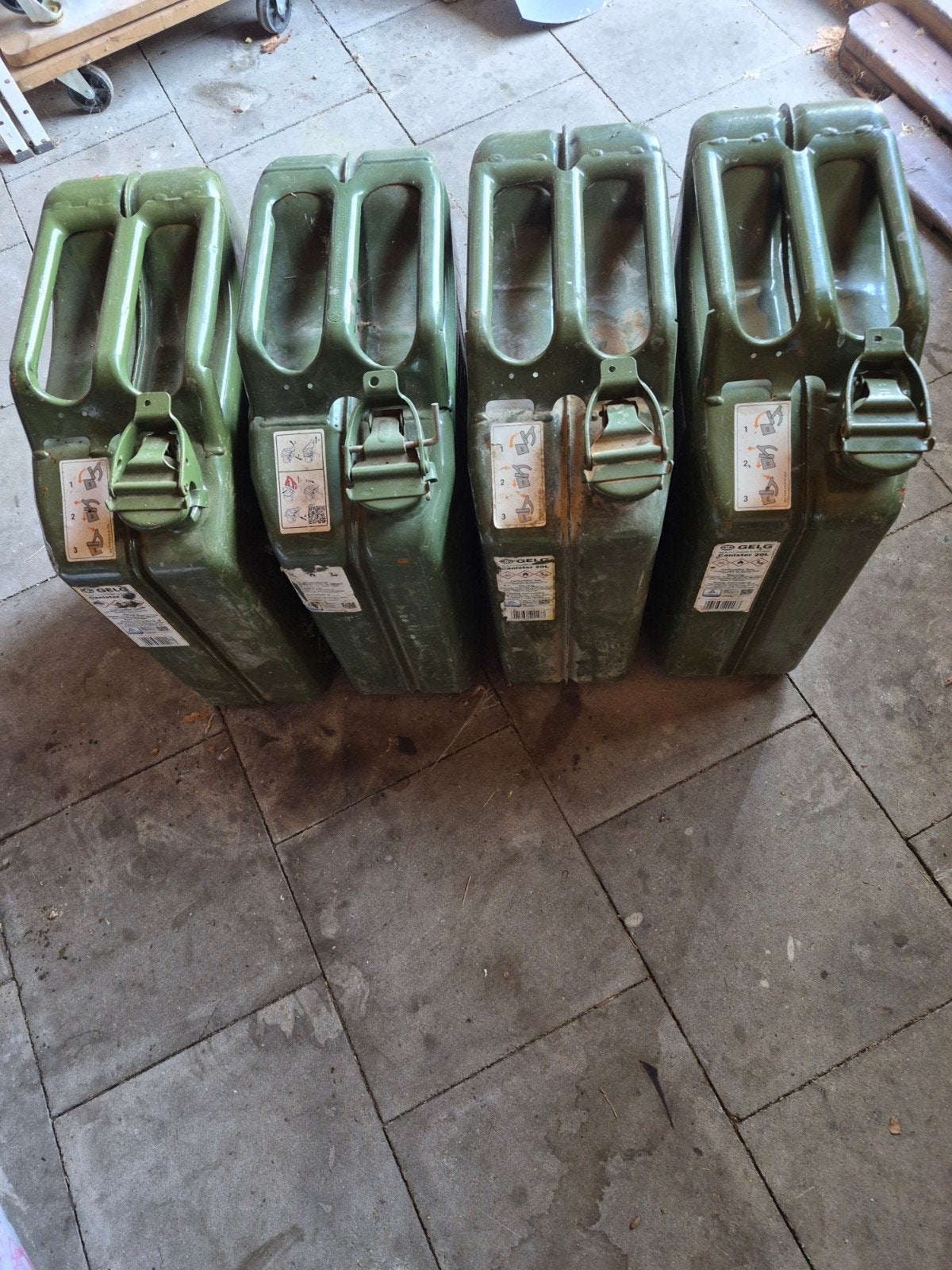 4x stalen jerrycan 20l, Ophalen, Gebruikt