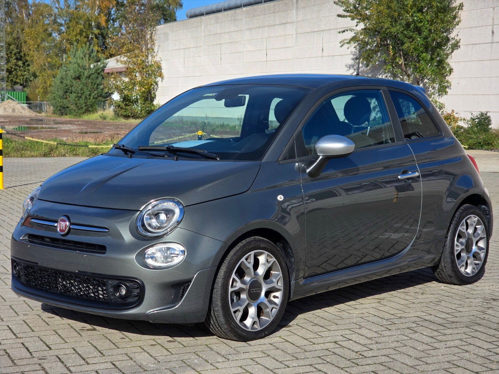 Fiat 500s hybrid bj2021 met 14.780km inc 12m garantie, Auto's, Euro 6, Bedrijf, Hybride Elektrisch/Benzine, Sportstoelen
