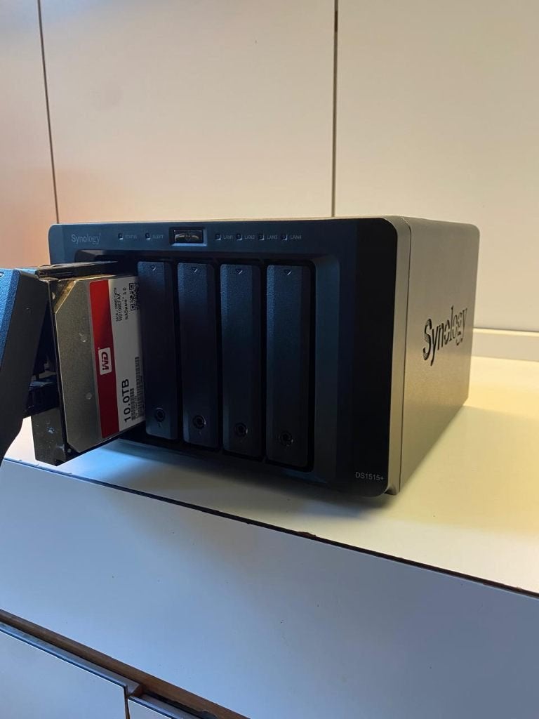 Synology DiskStation DS1515+ Network-attached storage (NAS), Computers en Software, NAS, Ophalen of Verzenden, Zo goed als nieuw