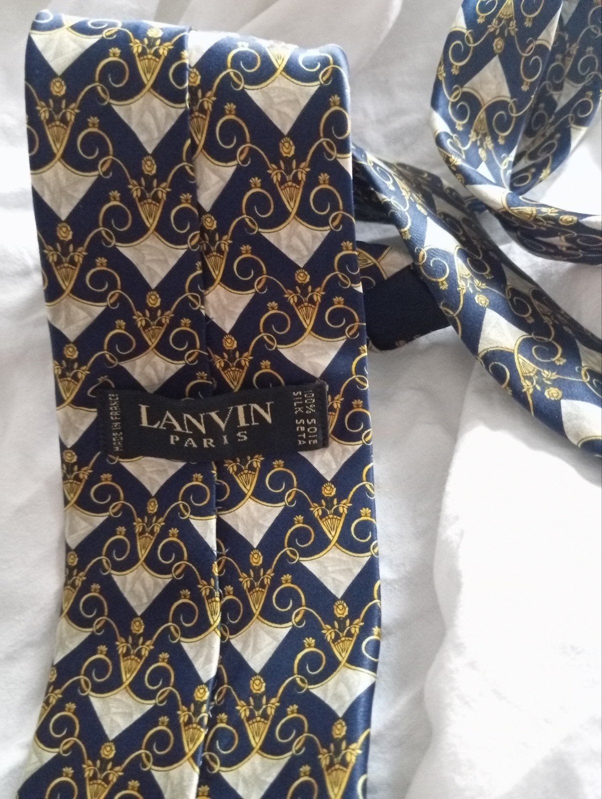 LANVIN Paris - das met edelmotief, 100% zijde, Enlèvement ou Envoi