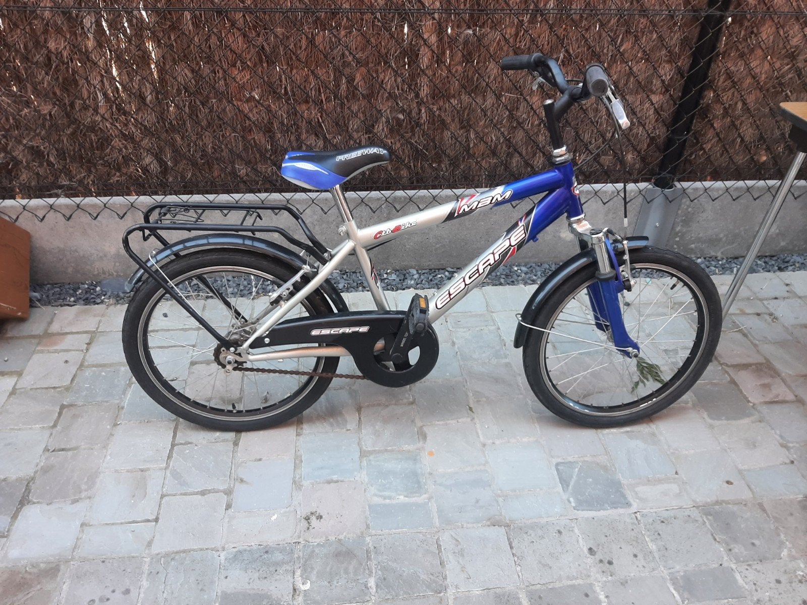 jongensfiets MBM merk escape, Vélos & Vélomoteurs, Enlèvement, Comme neuf, Frein à disque, 20 pouces ou plus