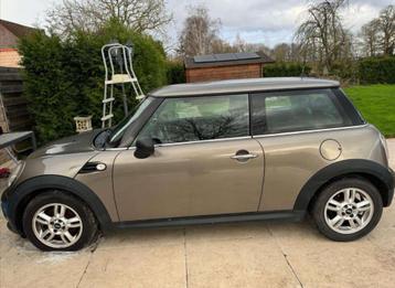 Mini Cooper One 1.6 Essence, Autos, Cuir, Achat, Boîte manuelle, Particulier