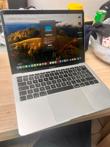 Macbook air retina 2018 beschikbaar voor biedingen