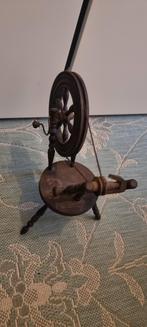 Mooie Oude antieke houten Spinnenwiel